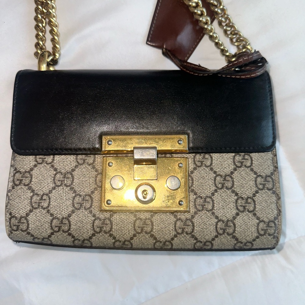 Gucci padlock small gg shoulder bag